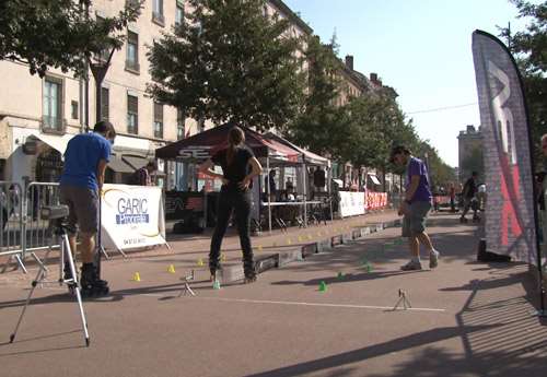 Les bénévoles mettent en place les cellules au Lugdunum Contest 2014