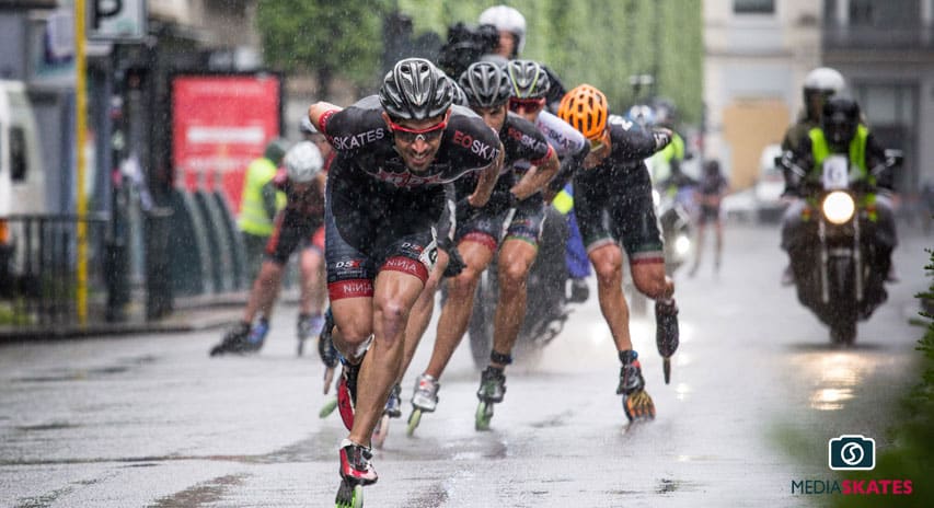Peloton de tête hommes à Rennes sur Roulettes
