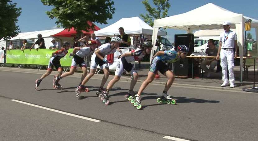 Le peloton féminin à quelques tours de l'arrivée