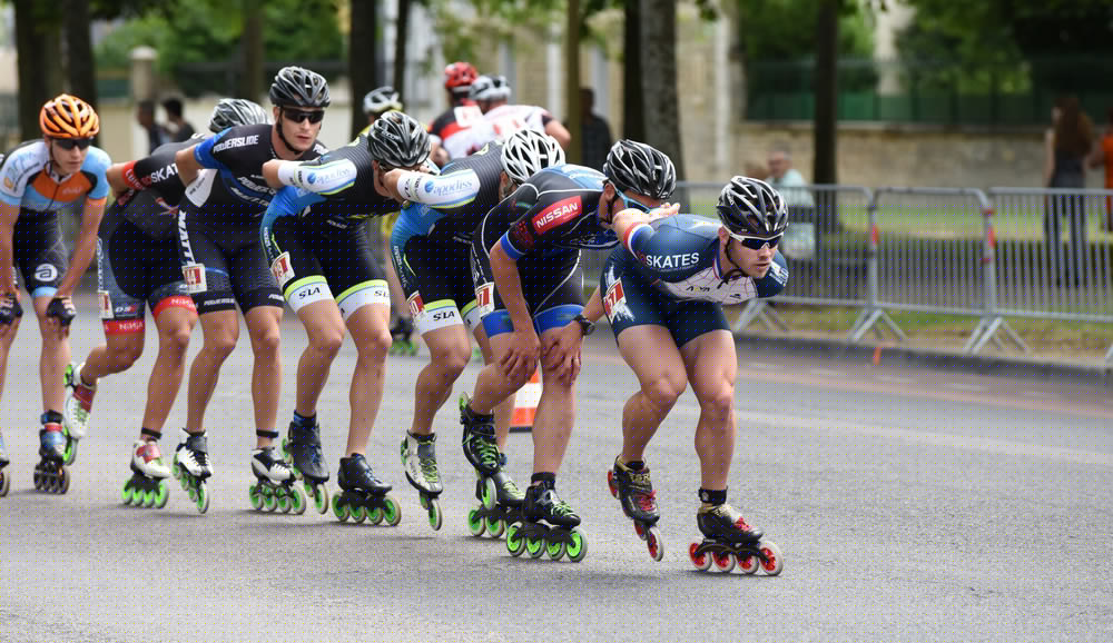 Joey Mantia en tête du peloton des poursuivants