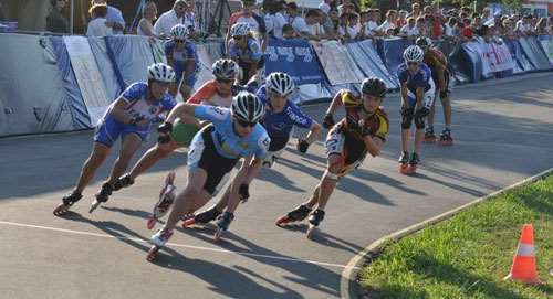 Relais à l'américaine au championnat d'Europe roller course