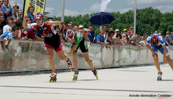 Arrivée de la course à éliminations des cadettes