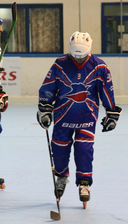Premier match des seniors au mondial RILH 2011, France - Italie