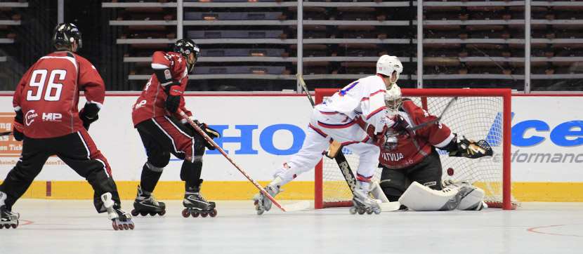 Mondial roller-hockey senior 2013 : les leaders malmenés