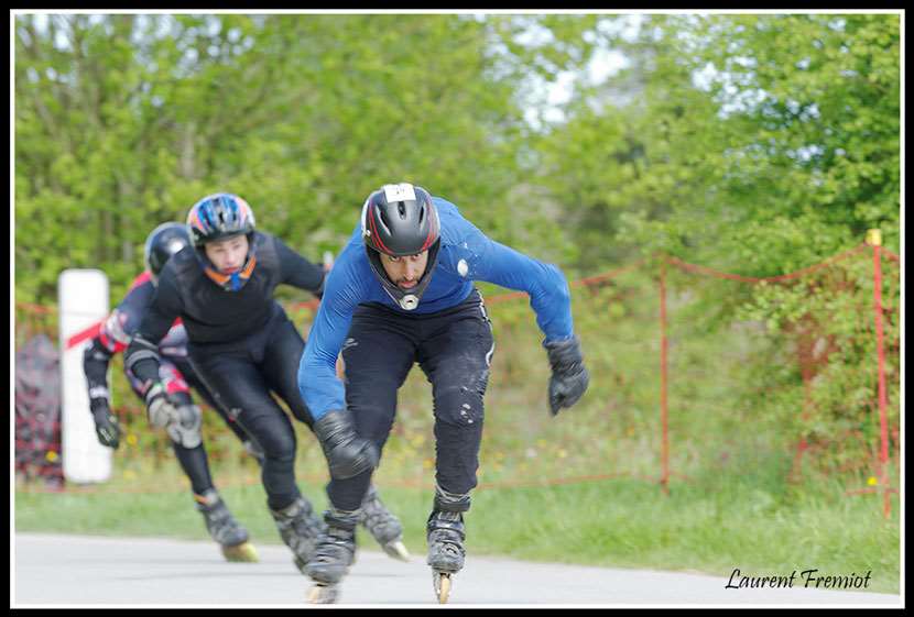 Compétition de roller de descente