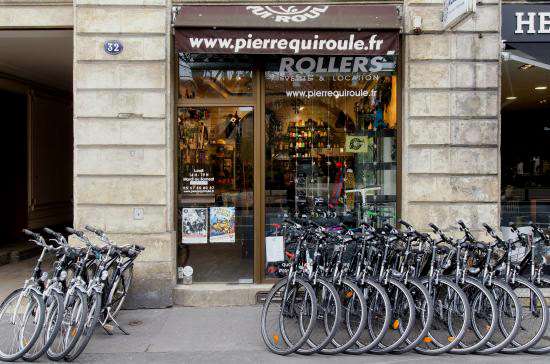 Devanture Pierre Qui Roule