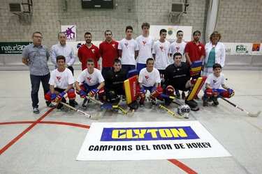 L’équipe d’Andorre à l’Euro de rink hockey U17 à Gujan-Mestras