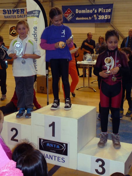 Podium 4e manche 2014 mini  filles, 1 Anissa FAZ (RCH), 2. Orane GATHE (ROP), 3. Lilou TILAGONE (ALCB)