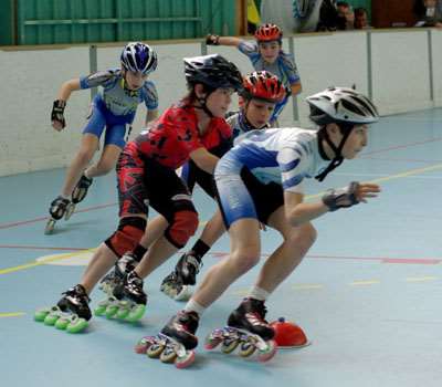 Bataille dans les virages au France Indoor roller course 2008