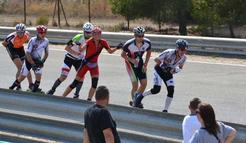 Le peloton des solos aux 24 H du Calafat