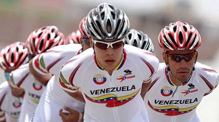 Alexander Bastidas, champion de roller course