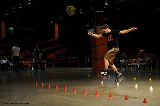 Slalom freestyle - photo : Oksana Pervenenok