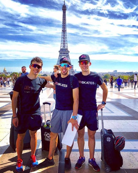 Martin Ferrié et le team EOSkates au Trocadéro (photo : EOSkates)