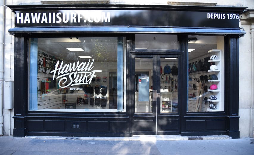 La vitrine du nouveau shop HawaiiSurf dans le 14e arrondissement de Paris