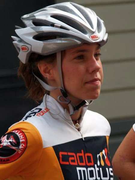 Jessica Gaudesaboos (Team Cadomotus, Belgique) en route vers un doublé au Marathon roller des Herbiers 2007 ?
