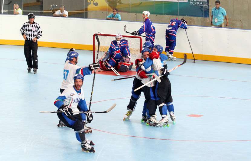 Les italiens exultent après leur victoire sur les français