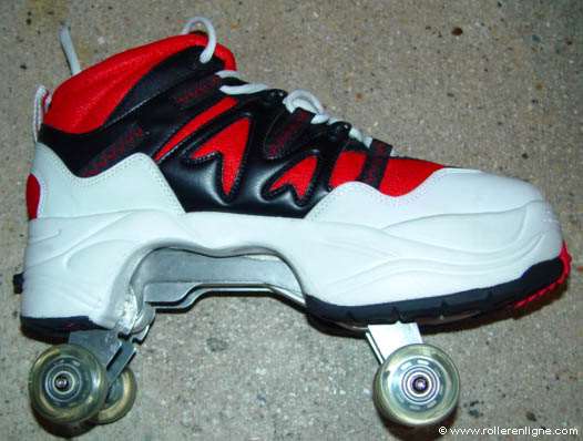 Kick roller : des chaussures à roulettes