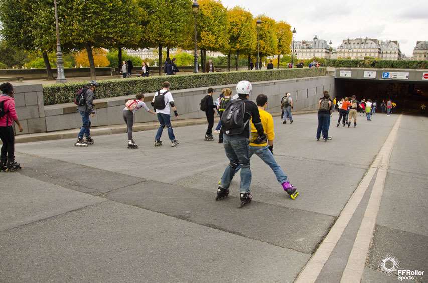 Le freinage moniteur en roller