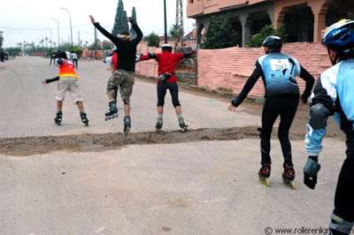 Attention aux obstacles sur la route !