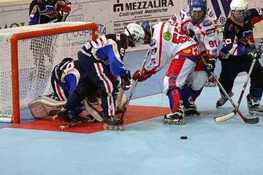 Mondial roller hockey femmes 2009 : défaite face à la République Tchèque