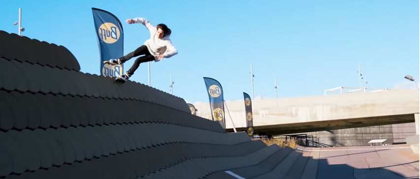 Nick Lomax en roller freeride avec les Powerslide Next 125 à Barcelone (Espagne)