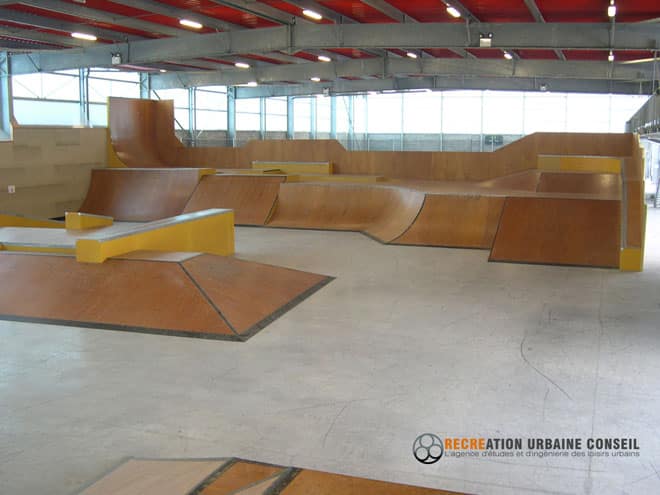 Vue du skatepark de la Halle de Glisse de Lille