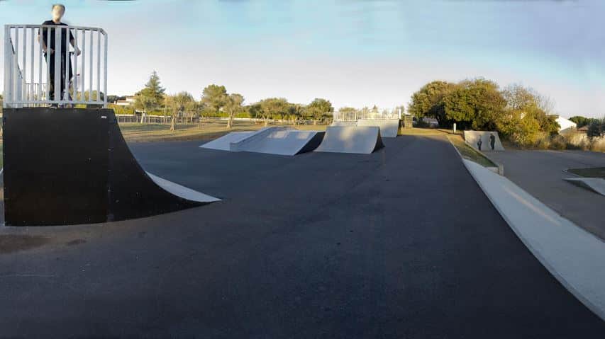 Le skatepark de Saint-Brès (34) Le skatepark de Saint-Brès (34)