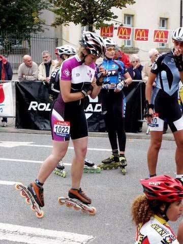 Photo insolite : Séverine Thomas – vitesse, slalom ou descente ?