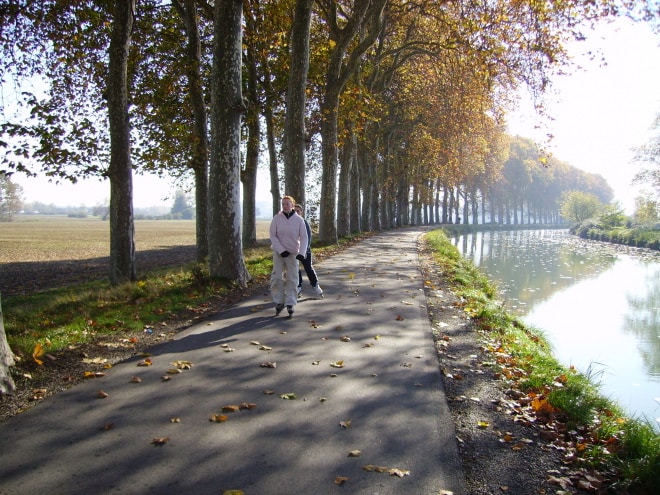 piste cyclable canal midi 06