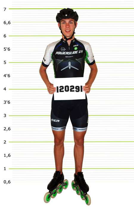 Bart Swings portrait Bart Swings en tenue Powerslide