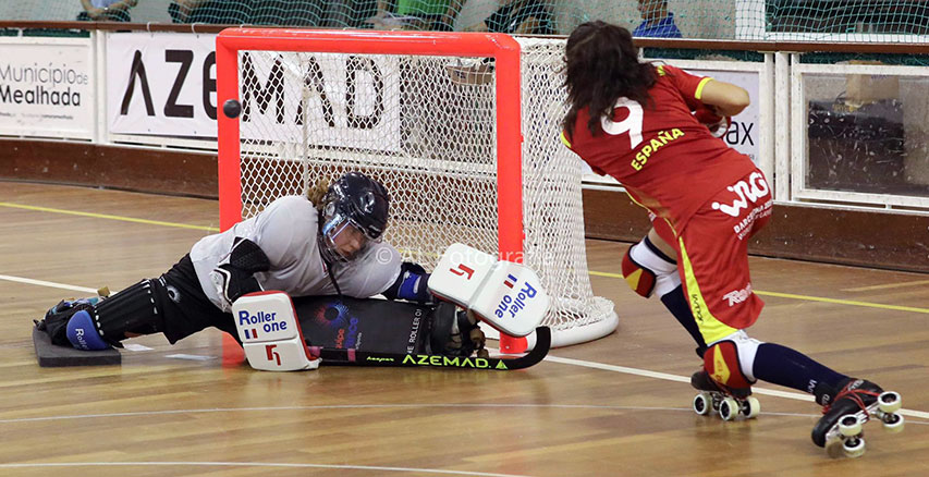 Flora Michoud-Godard contre une joueuse Espagnole