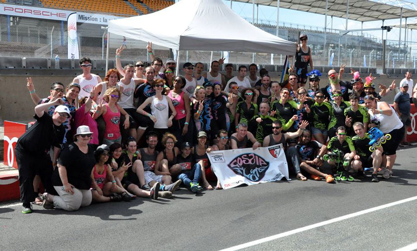 Photo de groupe aux 24 Heures du Mans Roller