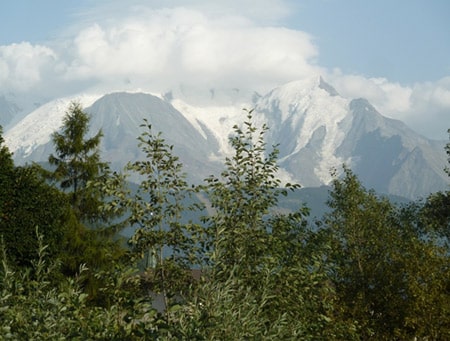 Le Mont Blanc dont on ne se lasse jamais dans notre vallée.
