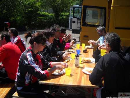Raid RollX 3x110 édition 2012 - pause repas