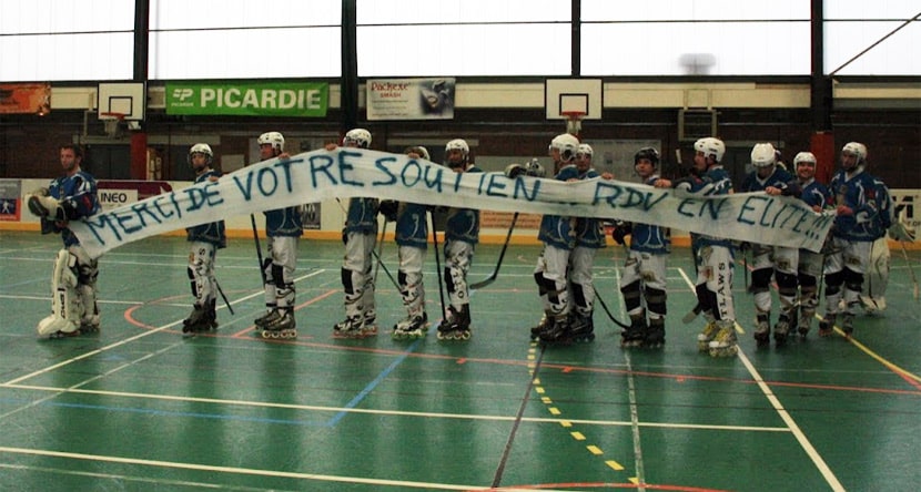 Les joueurs de Moreuil remercient leurs supporters