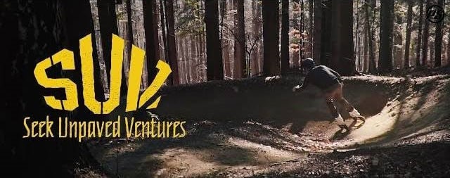Tomasz Ardziński sort des sentiers battus en roller tout-terrain