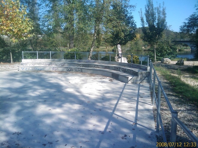 Le skatepark de Saint-Léon-sur-l'Isle (24)