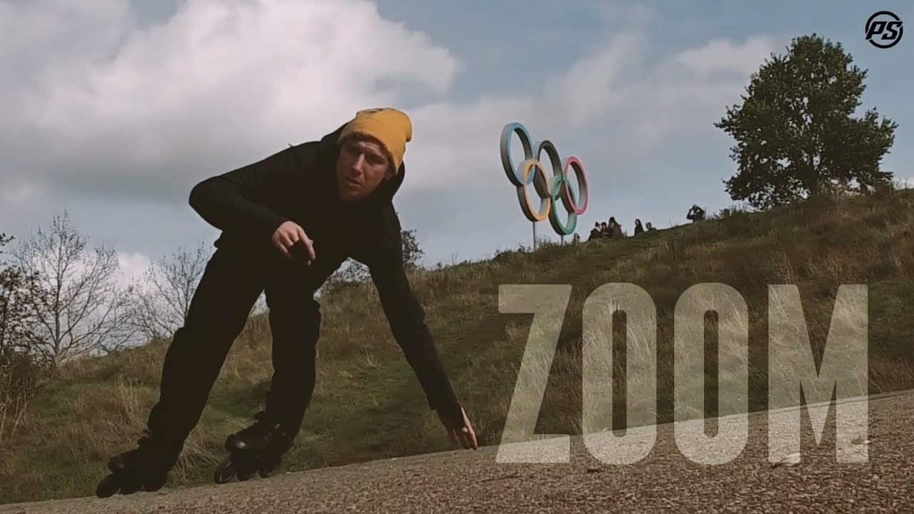 Sam Crofts joue avec ses Powerslide Zoom Pro Black 100