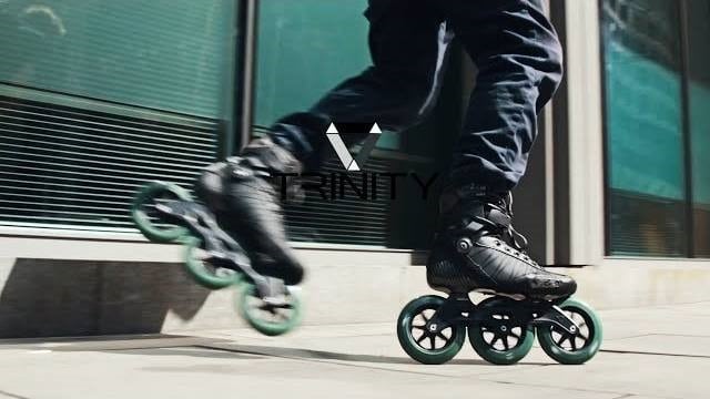 Roller freeskate &#8211; Sam Crofts en Powerslide Hardcore Evo