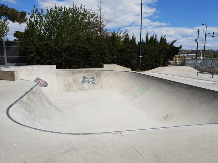 Le skatepark en béton de Balaruc-les-Bains (34)