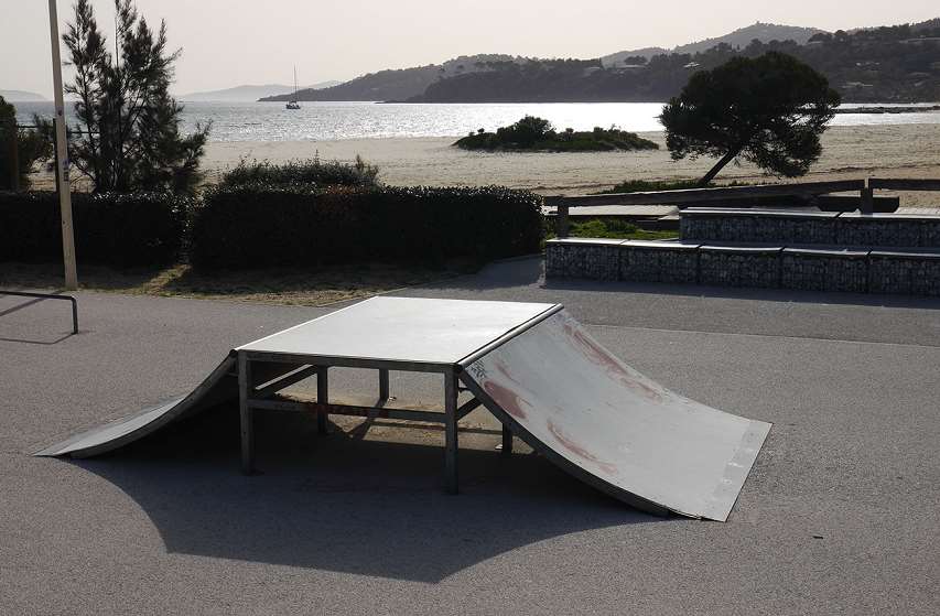 Skatepark de Bormes Les Mimosas (83)