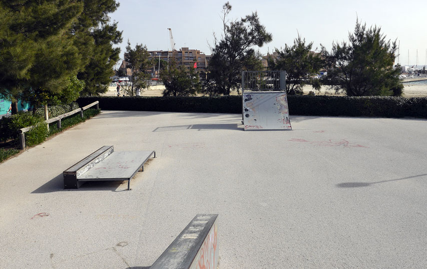 Skatepark de Bormes Les Mimosas (83)