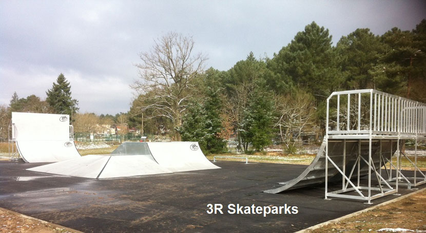 Le skatepark de Brettes les Pins (72)