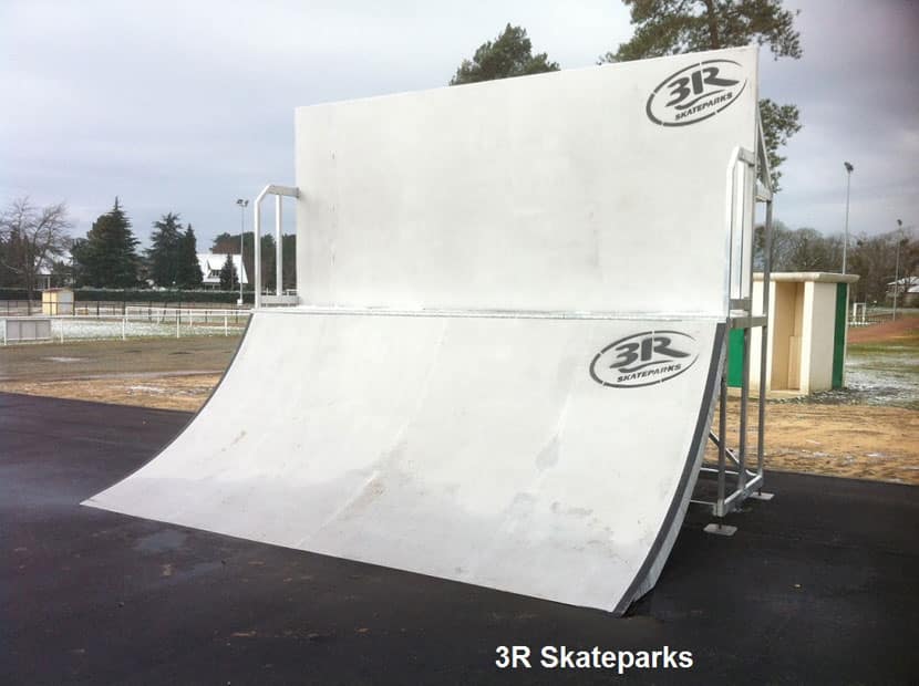 Le skatepark de Brettes les Pins (72)