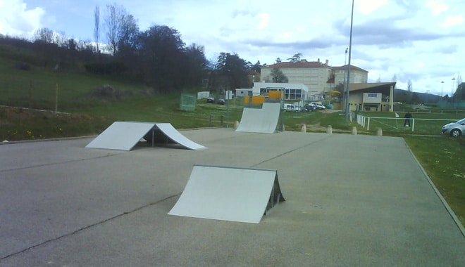 Le skatepark de Châteauneuf-de-Galaure (26)