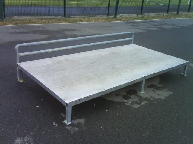 Table à manuel du skatepark de Croissy-sur-Seine (78)