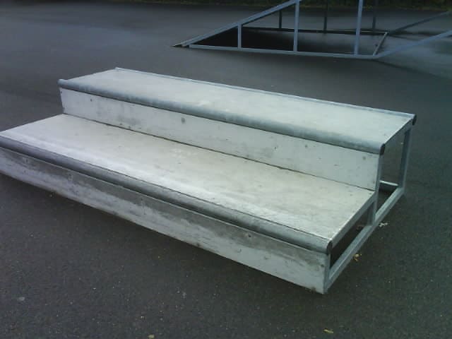 Curb à deux niveaux de Croissy-sur-Seine (78)