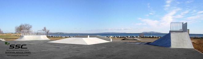 Vue générale du skatepark de Marseillan (34)