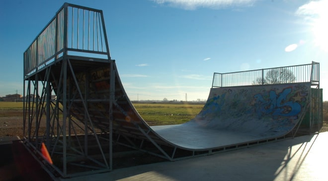 Spot : le skatepark de Mauguio (34)