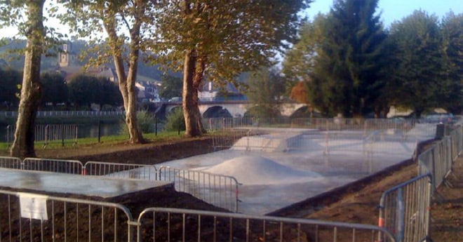 Le skatepark de Nay avant la fin des travaux